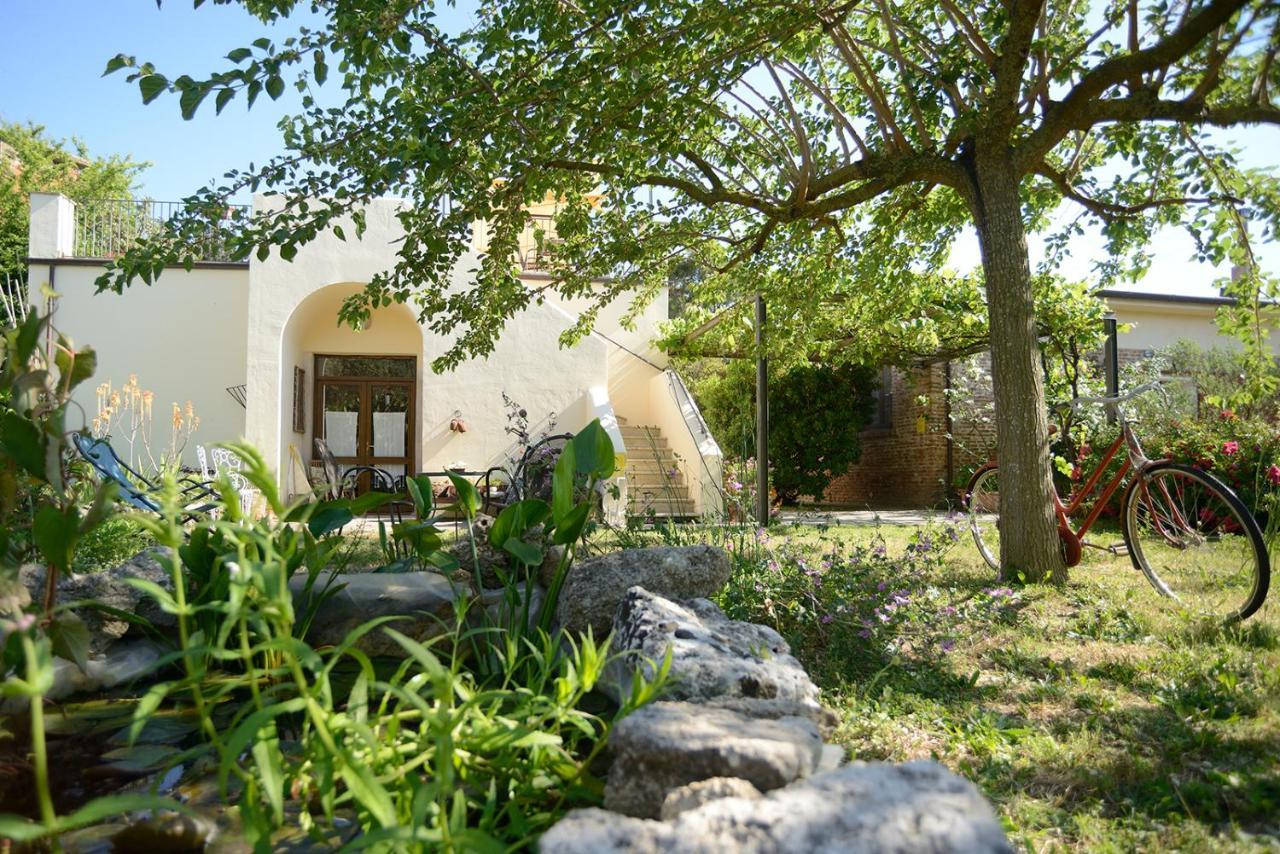 Casa Del Geco Panzió Paestum Kültér fotó